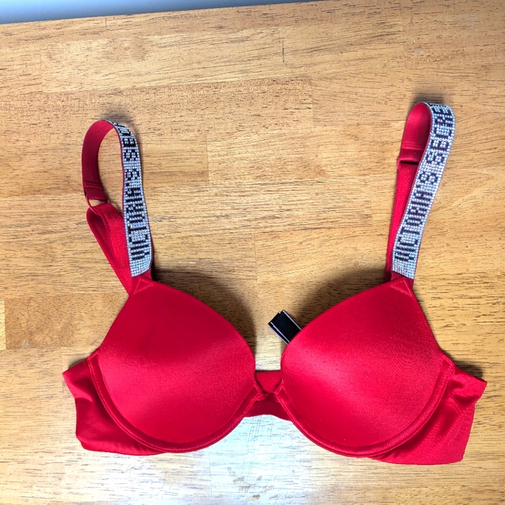 Victoria's Secret Red Body By Victoria